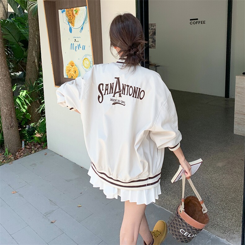 2023年秋季字母棒球服夹克外套82389-P135-K188,女装短外套,辉之琳
