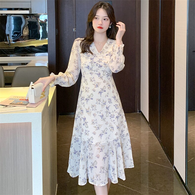 款法式碎花裙V领连衣裙雪纺长袖修身气质长款长裙子女秋季，女装连衣裙，美吧服饰