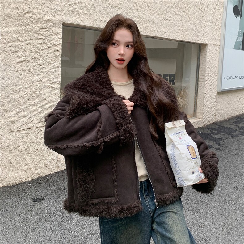 2C085-Q116Q210K308主推款皮毛一体大翻领羊羔毛外套,女装短外套,2C085