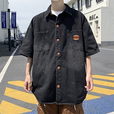 黑色