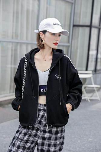 秋装休闲外套好看，其它，圣·雅姿