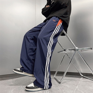 秋款男裤三条杠条纹拼接直筒宽松贴标冲锋裤h7141P45