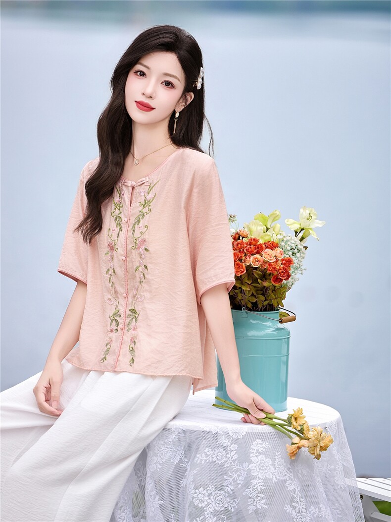 时尚洋气刺绣棉麻套装女2026夏季新款宽松遮肉显瘦阔腿裤两件套,女装套装/套裙,魅影