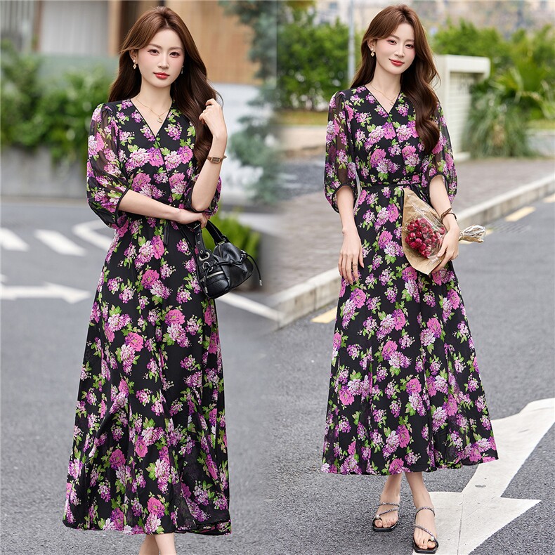 2026年夏季时尚潮流气质V领印花修身连衣裙，女装连衣裙，江南富贵女