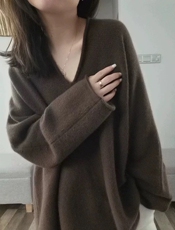 2025秋冬百搭时尚简约v领慵懒宽松针织衫，女装针织衫/毛衣，梵泰羊绒