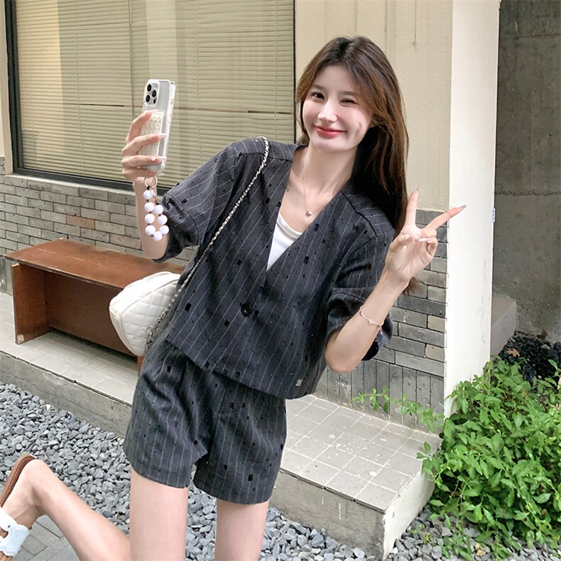 韩版时尚设计感西装上衣套装女2025夏季新款显瘦镂空阔腿裤两件套,女装套装/套裙,2C301
