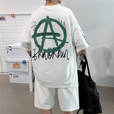 白色