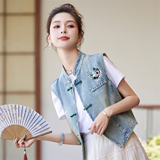 现货2024春季新款无袖百搭牛仔马甲新中式坎肩马甲外套女刺绣上衣，商品下架区，韩然一族