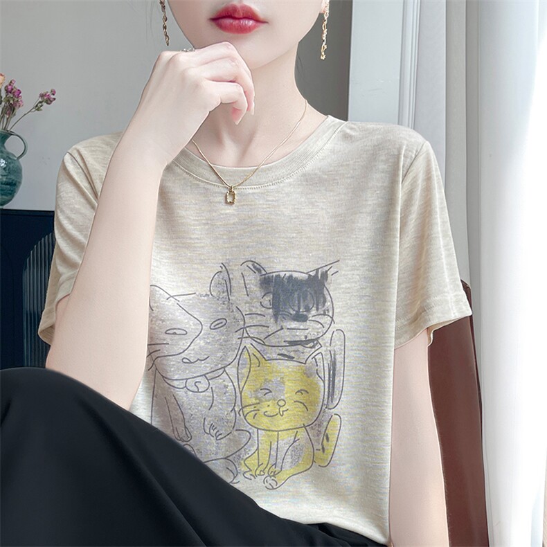 2025年夏季常规短袖宽松型三只猫清爽透气时髦减龄，女装T恤，羊特美羊绒