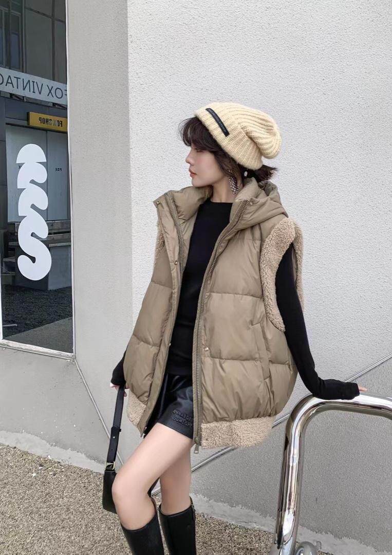 爱美欧，现货，羊羔毛拼接羽绒马甲，女装马甲，爱美欧