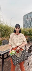 纯苎连衣裙小衫裤子裙子衬衣
时尚风
风淑女风休闲风图片