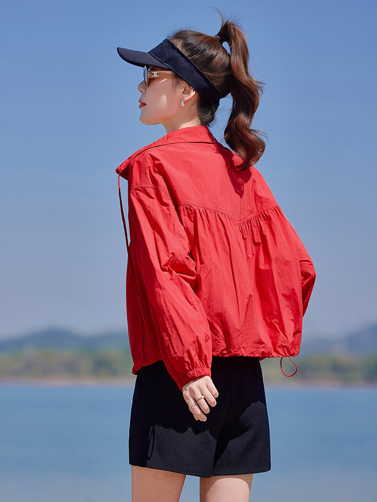 红色宽松防晒衣女2025新款夏季韩版潮流透气减龄小个子休闲短外套,女装防晒衣,靓衣阁