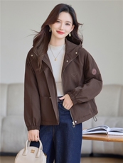 现货!2025年冬季时尚休闲连帽刺绣加绒加厚女外套，女装棉衣/棉服，依恋蒂丝