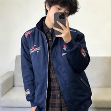 藏青色