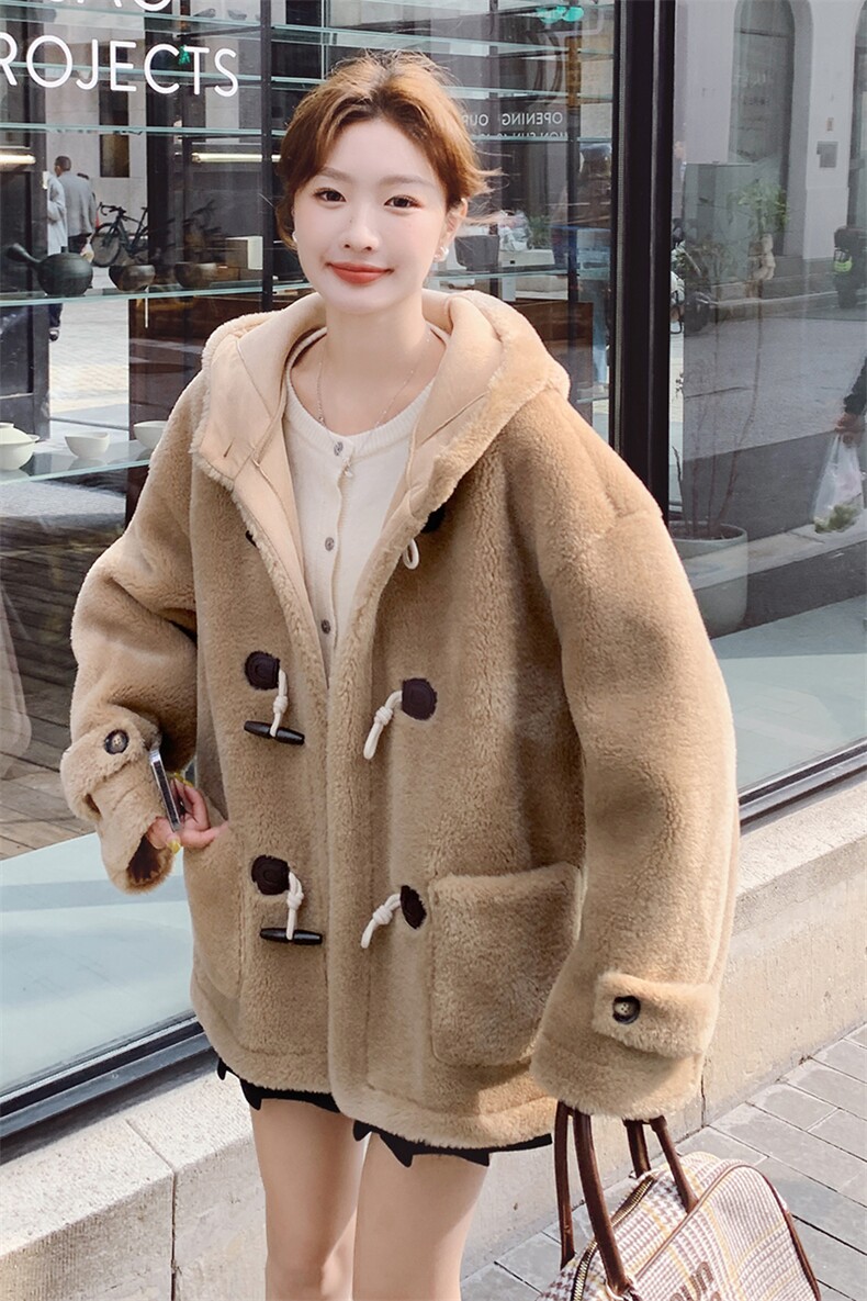 已出大货皮毛一体外套6555P195K298,女装短外套,2D001