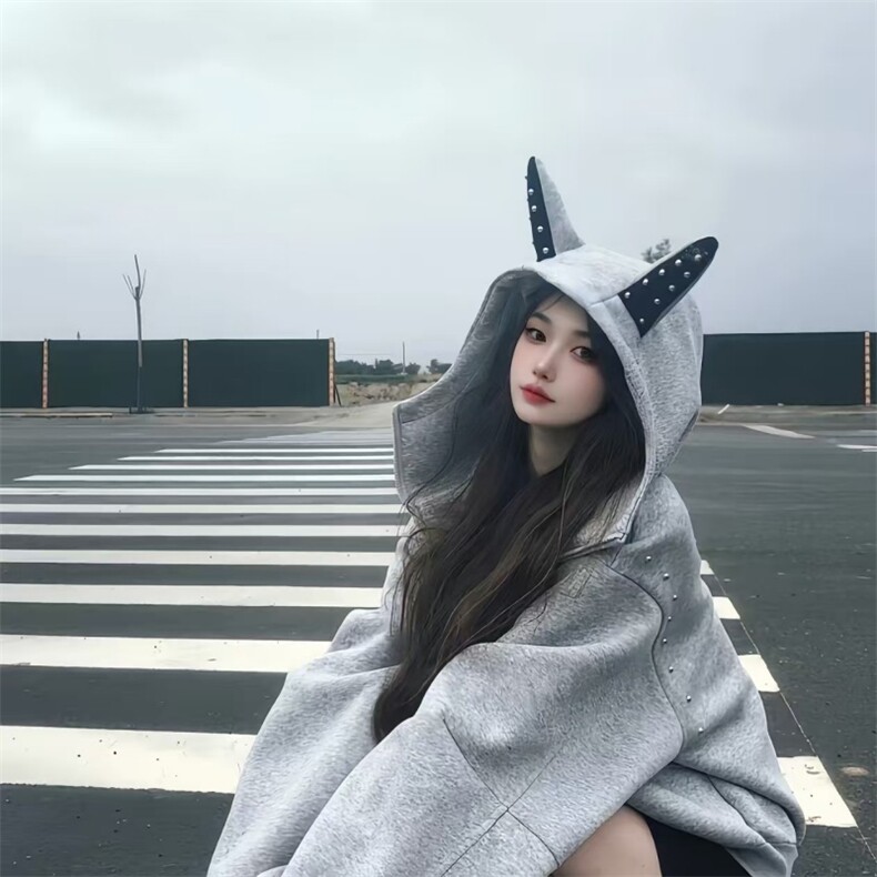 抖音得物高品质26春装美式高街铆钉杜宾犬耳朵开衫卫衣外套W125,女装短外套,电商A486