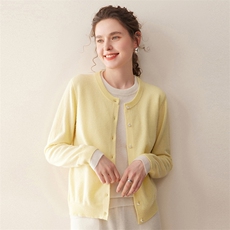 2025秋冬时尚简约百搭假两件羊绒开衫，女装羊绒衫，珍丝贝尔