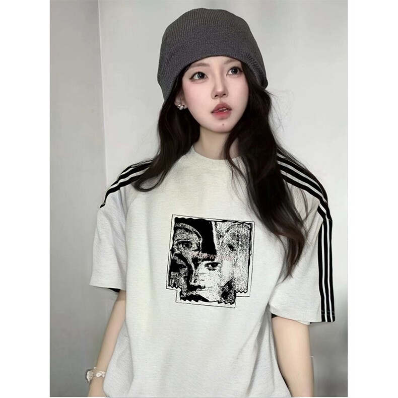 抖音得物品质二开240克宽松纯棉美式潮牌印花三条杠中性风短袖T恤,男装T恤,电商A486