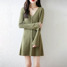 2025百搭时尚多扣中长v开衫，女装连衣裙，越洋羊