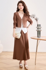 2024年秋季女装新款休闲针织气质半身裙套装三件套，女装套装/套裙，初闻兮