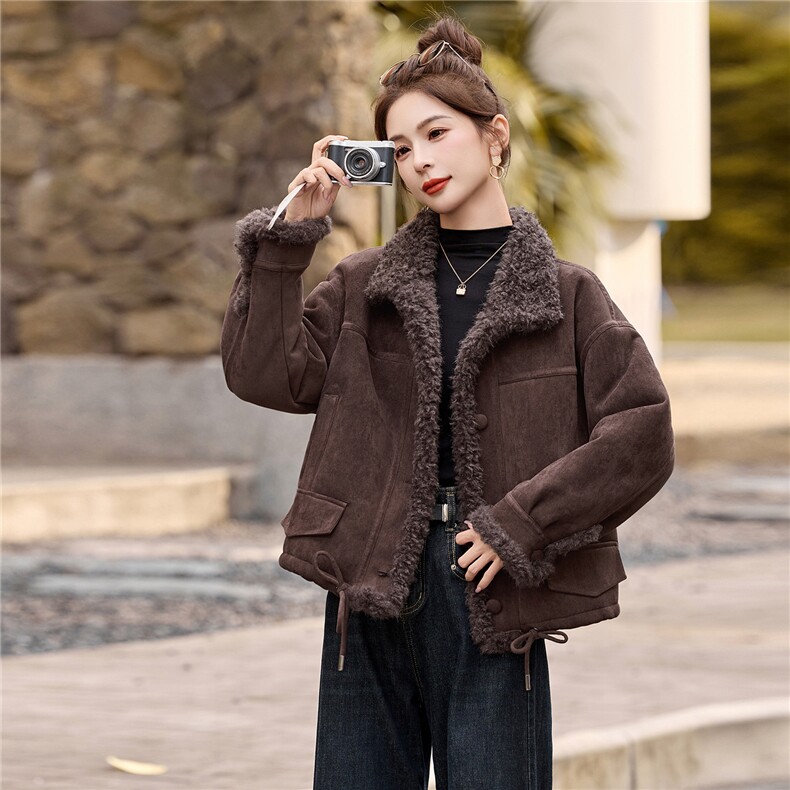 麂皮绒皮毛一体羊羔毛外套女秋冬2025新款机车服棉服,女装短外套,牡丹诺