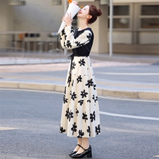 春装2025新款品拼接印花连衣裙子女装开春御姐韩系穿搭裙漂亮碎花，女装连衣裙，美静678