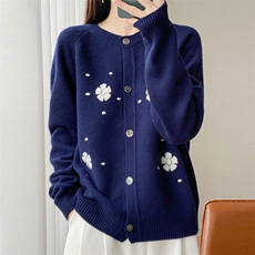2025秋冬新款100纯羊毛开衫女圆领时尚绣花长袖毛衣针织外套上衣，女装针织衫/毛衣，江南羊绒