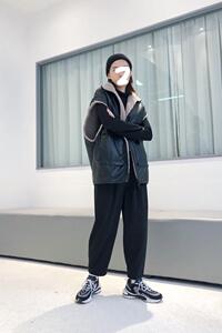 设计双面穿羊羔毛皮马甲，意法3277SFR图片