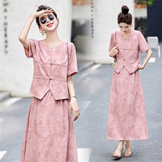 肌理感小香风两件套连衣裙女2024夏季新款气质V领上衣半身裙套装，女装套装/套裙，采品优优