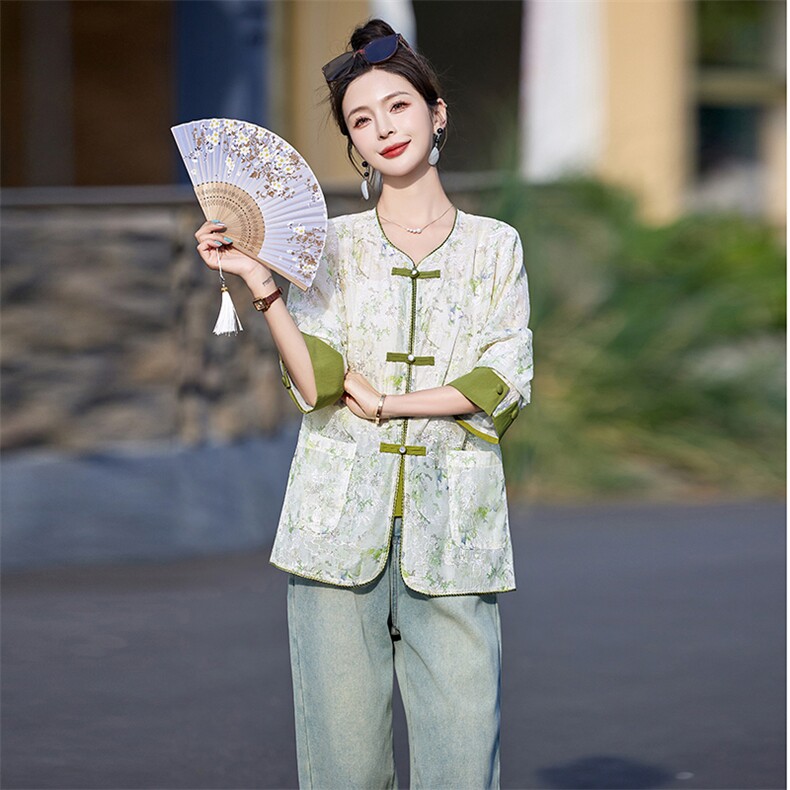 欧货新中式轻国风外套女2024春夏新款圆领盘扣印花刺绣薄款防晒衣,女装短外套,星期衣