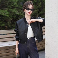 2024新款海宁皮衣女短款棒球服仿真绵羊皮夹克蝙蝠宽松拼接外套，女装皮衣，跑量工厂店