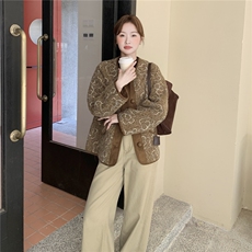 咖色法式复古气质绣花毛呢外套女2025冬季新款轻熟设计感加厚上衣，女装毛呢外套，2C198