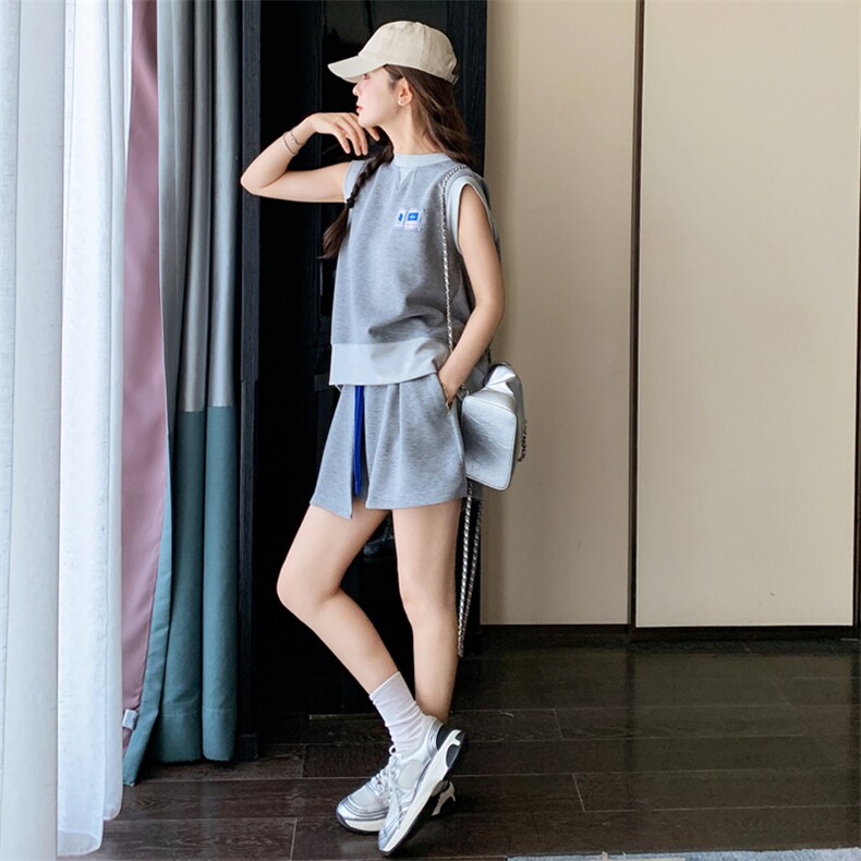 休闲灰色T恤半身裙套装女夏运动风两件套爆款流行小个子减龄超火,女装套装/套裙,2C158