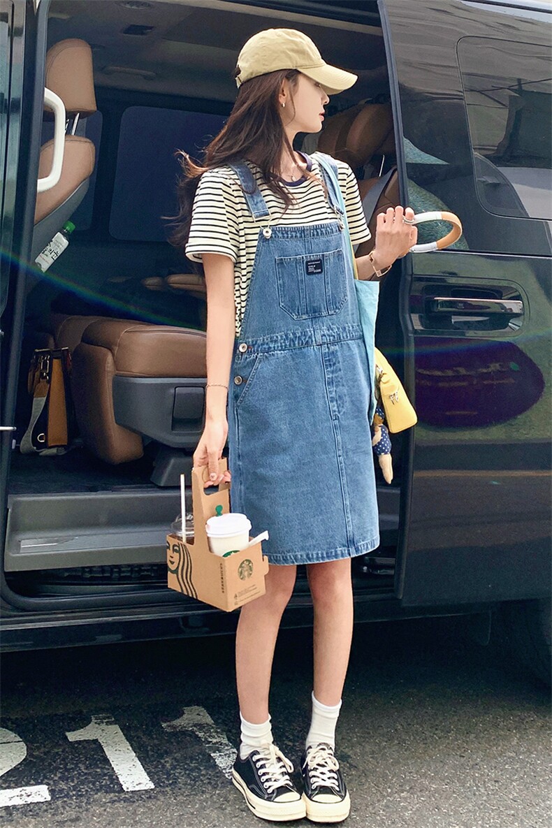 韩版俏皮减龄牛仔背带短裙套装女2025夏季新款显瘦条纹T恤两件套，女装运动套装，浙宝285（原212）