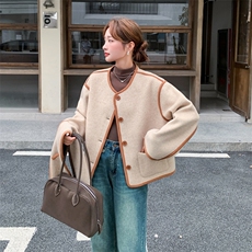 高级感小香风毛呢短款外套女冬季2025新款小个子宽松休闲呢子上衣，女装短外套，韩蜜菓