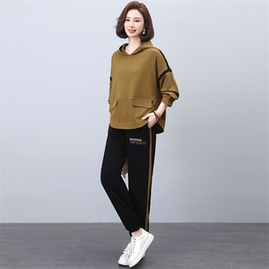 连帽卫衣套装女2025春秋新款大码宽松洋气中年妈妈运动休闲两件套