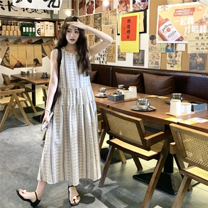 复古日系印花装饰无袖连衣裙女2025夏季爆款炸街简约小个子背心裙图片