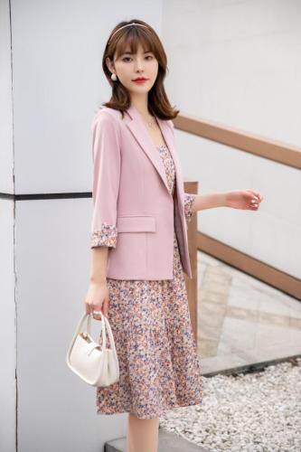 当季新款韩版气质西装粉色碎花雪纺裙，女装西装，水锦红
