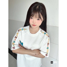 白色