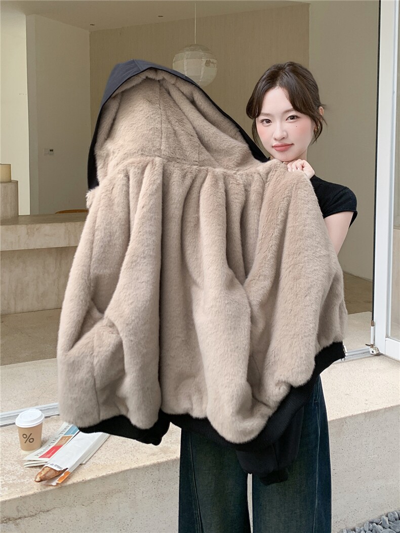 韩系工装风连帽派克服羊羔毛绒外套女冬2025新款保暖加厚加绒外套,女装短外套,艾米莉亚