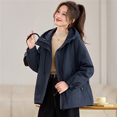 2025年冬季时尚潮流中长款休闲加绒加厚保暖冲锋衣，女装派克服，独衣靓