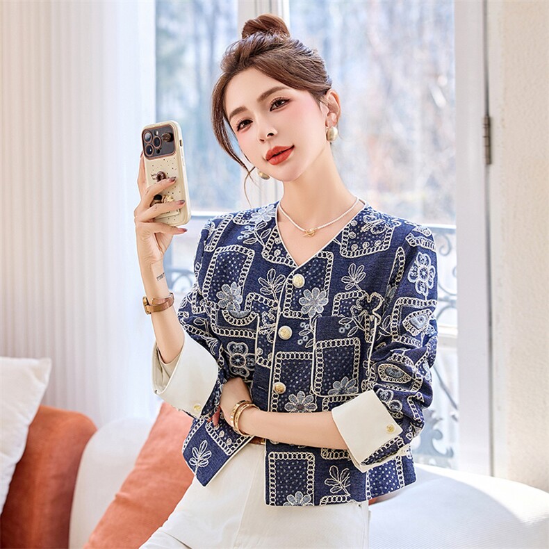 新中式国风亮片刺绣短外套女2025春新款小个子独特漂亮超好看上衣,女装短外套,美沁
