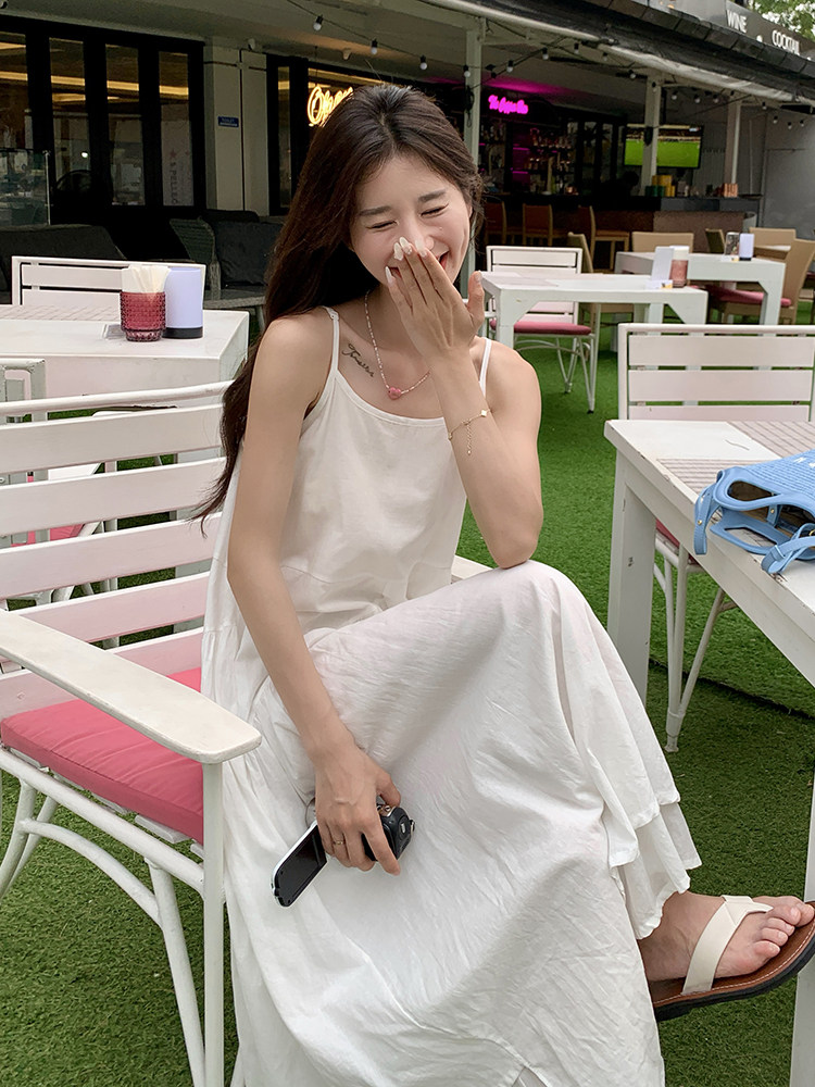 法式初恋白色连衣裙女2025年夏季新款甜美温柔风海边度假吊带长裙,女装连衣裙,诺蝶