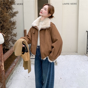 韩版宽松加厚保暖羊羔毛派克服女冬季短款PU皮复古休闲外套图片