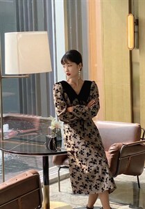 提花撞色连衣裙,女装连衣裙,时尚秀衣阁