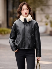 毛领拼接PU皮羽绒服女2025冬季新款小个子气质显瘦白鸭绒短款外套，女装羽绒服，流量+
