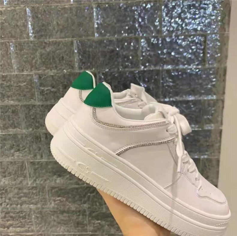 彩红鞋馆 CHXG135439