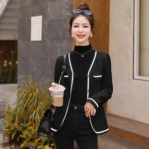 2022年撞色小香风外搭减龄气质长袖外套短款上衣女图片