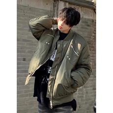 军绿色