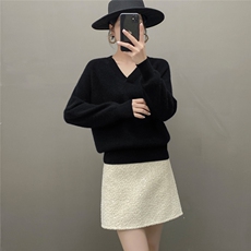 秋季新款纯色针织v领开衫时尚百搭休闲，女装针织衫/毛衣，国旺羊绒